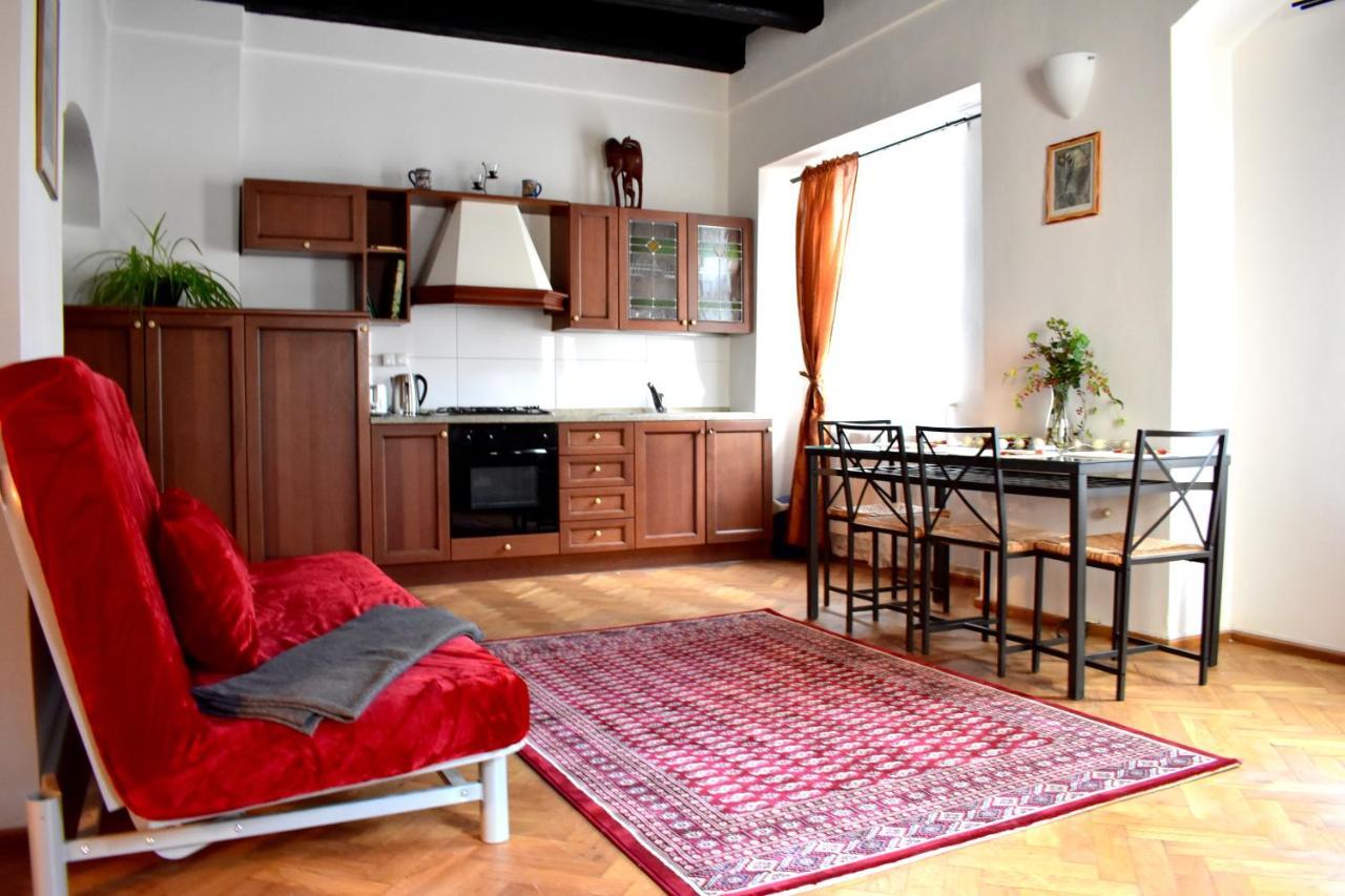 Apartment Lesser Town! Praag Buitenkant foto